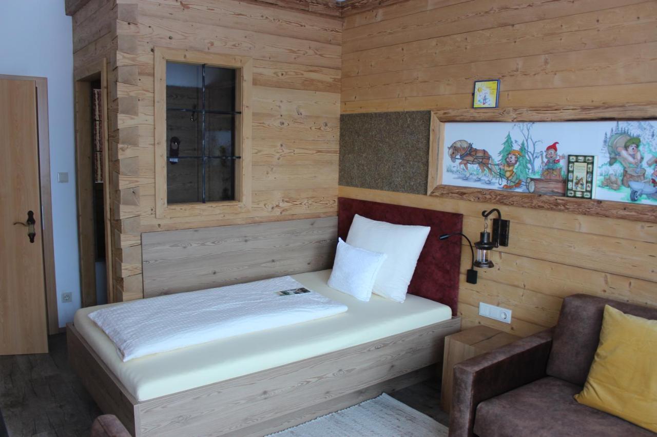 Maerchenhotel 3 Sterne Superior Waldpension Nebelstein Harbach  エクステリア 写真